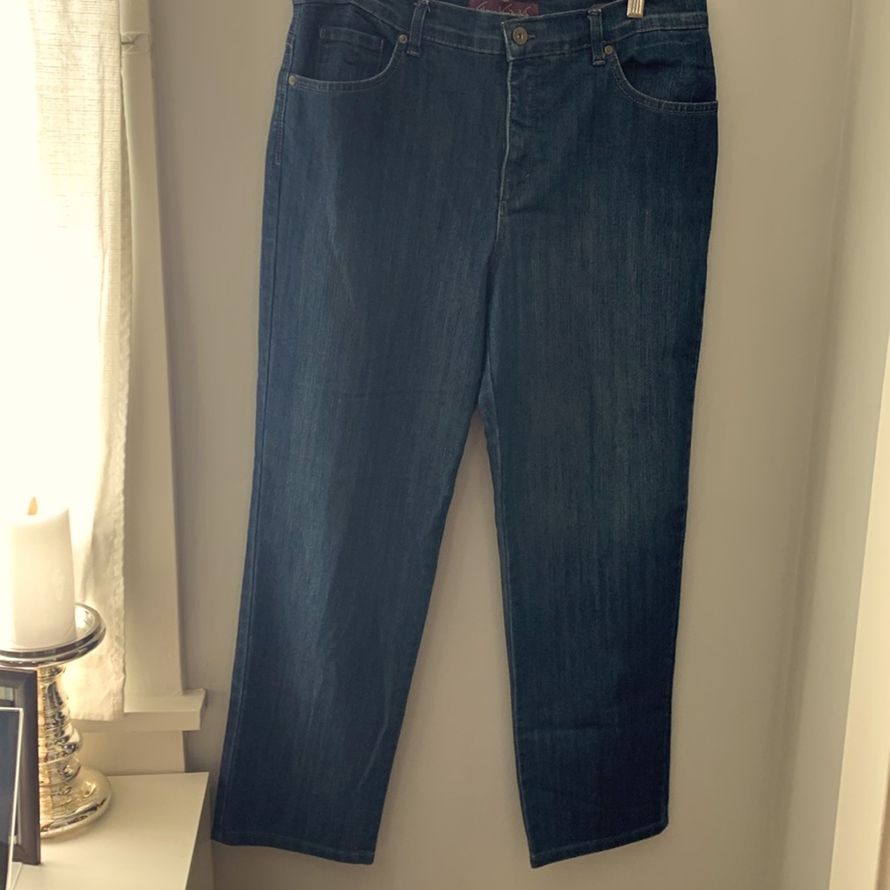 Gloria Vanderbilt womens  jeans size 14 short